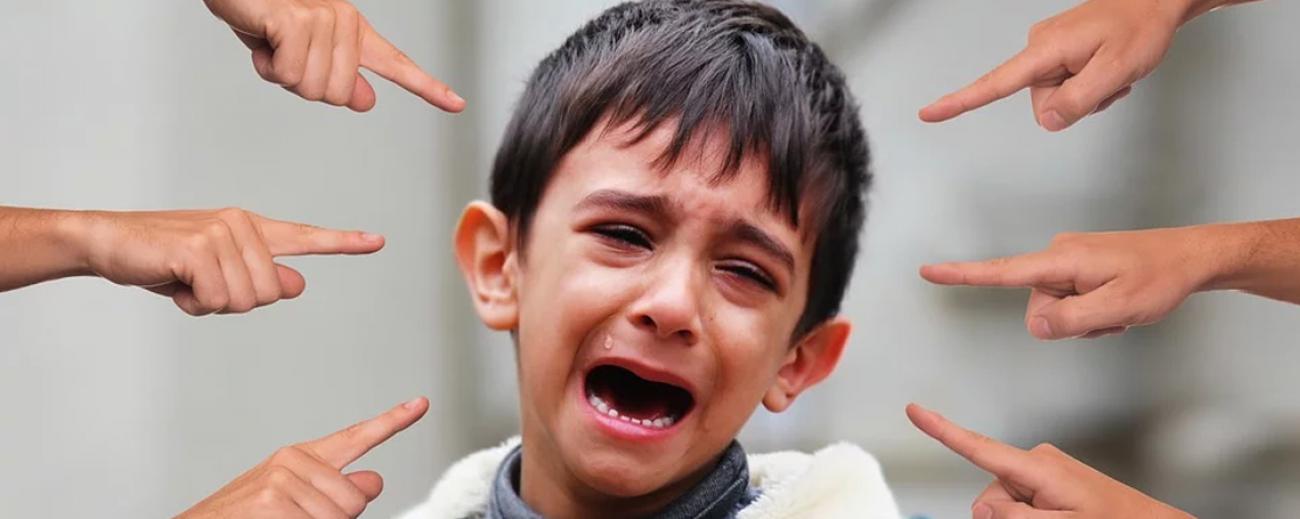 Los niños que sufren acoso pueden desarrollar enfermedades mentales como ansiedad y depresión. Foto: Pixabay