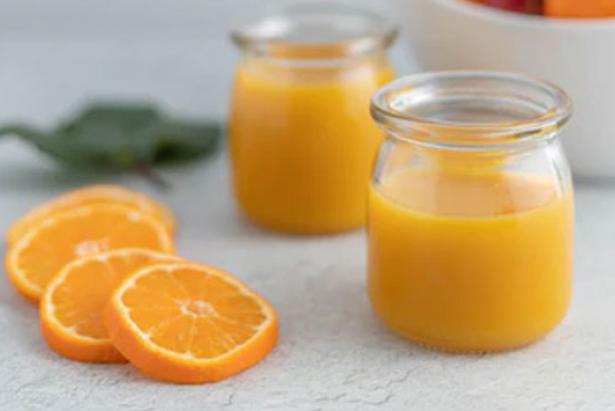 El jugo de naranja es cítrico.