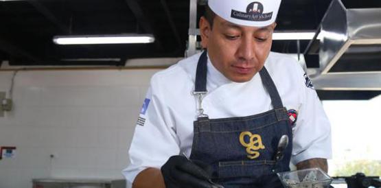 Chef Paúl Escudero, docente del Culinary Art's School. Foto: Diego Pallero/ Familia