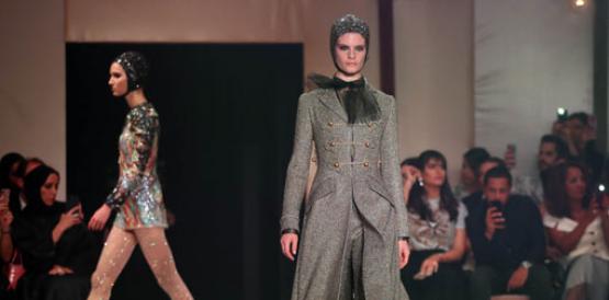 La casa Dior presentó una colección cápsula en Dubái. Fotos: AFP