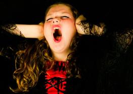 Muchos niños, cuando son pequeños, no saben cómo expresar sus emociones, se sienten confundidos por la mezcla de emociones que experimentan o frustrados porque no lograron algo. Foto: Pixabay