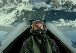 Tom Cruise vuelve a encarnar al intrépido Pete ‘Maverick’ Mitchell, quien tras 30 años de servicio es ahora instructor de pilotos. Foto: IMDB
