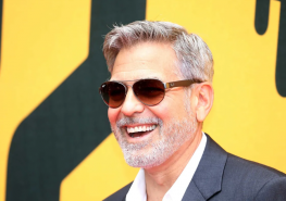 George Cloony se une al ‘trend’ del cabello cano. Foto tomada de Architectural Digest
